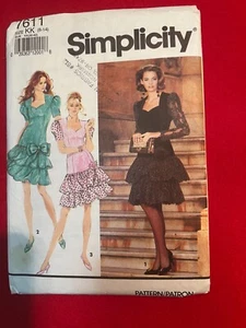 Simplicity 7611, Cut to Size 12, Complete, Misses' / Miss Petite Dress - Picture 1 of 2