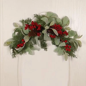 Christmas Swag with Pinecones and Red Berries Green Leaves Garland Christmas - Picture 1 of 7