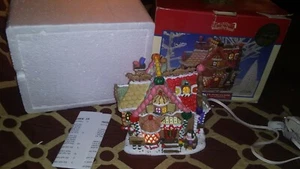 Lemax gingerbread cottage 2002 Christmas Village Collectibles Plymouth Corners - Picture 1 of 6