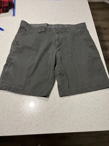 Weatherproof Men’s Shorts 38 inch waist military green - Picture 1 of 6