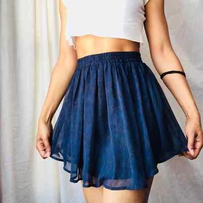 🏷📍Falda skater Converse azul marino Foto 1 de 4