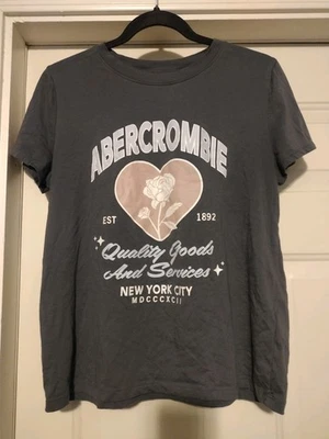 Abercrombie Girls Teen Short Sleeve Gray Shirt Size 17/18 - Image 1 of 3