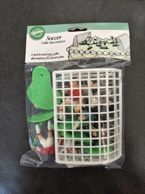 Wilton Equipo de Fútbol/Fútbol Decoraciones para Pasteles 9 Piezas 7 JUGADORES 2 GOLES Foto 1 de 2