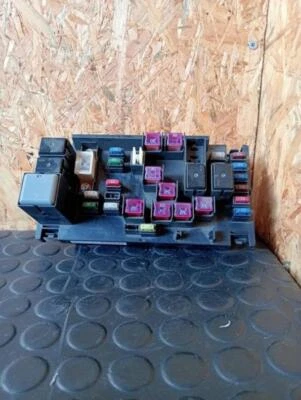 82241FG010 Caja Reles/Fusibles para SUBARU IMPREZA (G12) * 2008 95106 - Imagen 1 de 4