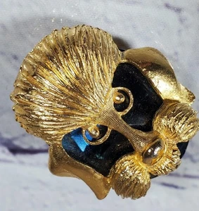 VINTAGE ATEMBERAUBENDER NACHLASS SIGNIERTER BSK PUDEL HUND 1,5" x 2" BROSCHE! - Bild 1 von 3