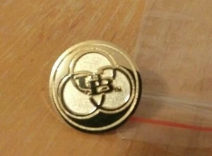 Vintage University Of Buffalo Round 3/4" Lapel Hat Coat Pin Clutch Back New Cond - Picture 1 of 2