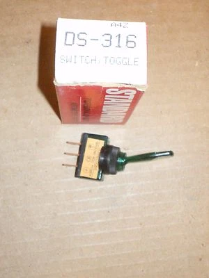 INTERRUPTOR DE ENCENDIDO UNIVERSAL VERDE ILUMINADO NORS HOT ROD RAT ROD DS316 12V 20A    Foto 1 de 2