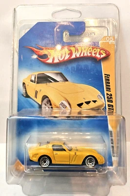 2009 Hot Wheels #5 New Models 5/42 FERRARI 250 GTO Yellow Variant W/ Protector - Image 1 of 2