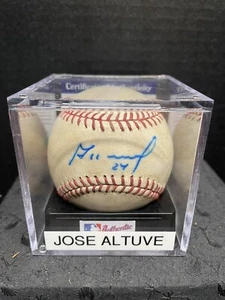 Jose Altuve Signed/Autographed Game Used Baseball MLB/PSA Holo Houston Astros - Picture 1 of 9