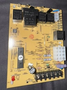 Goodman Amana PCBBF112S PCBBF112 50A55-289-05 Furnace Control Circuit Board - Picture 1 of 3