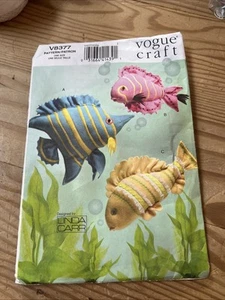 VOGUE Craft 8377 pattern for Stuffed Animal FISH in 3 sizes! - Picture 1 of 1