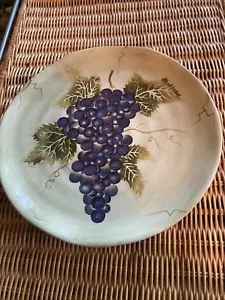 Tabletops Unlimited CABERNET Purple Grapes DINNER PLATE - NEW - Picture 1 of 2