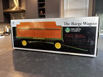 1/16 John Deere Barge Wagon Precision Series #16 - Image 1 of 4
