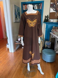 Vintage Dress Size M Brown Butterfly Embroidered Maxi - Picture 1 of 11