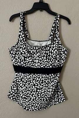 Camiseta tankini de natación Lands End para mujer, talla 16 DDD, negra/blanca, estampado de leopardo Foto 1 de 4