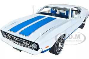 1972 FORD MUSTANG SPRINT WHITE "CLASS OF 1972" 1/18 DIECAST AUTO WORLD AMM1286 - Bild 1 von 7