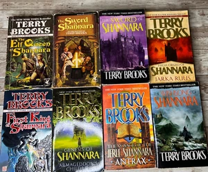 Lot of 8 Terry Brooks Paperbacks  *SIGNED* Elf Queen of Shannara *READ* Fantasy - Picture 1 of 17