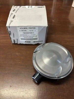 Pistón genuino Husqvarna Cpl. Ii 79630007000 II- 13'-19' FE501 - Foto 1 de 4