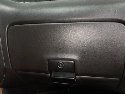 Used Glove Box fits: 2018 Chevrolet Silverado 1500 pickup  Grade A - Image 1 of 4