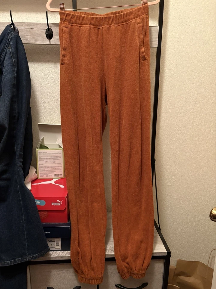 Talla XS. Pantalones de salón de felpa “offline” de Aerie.  También se adapta a S. Foto 1 de 4