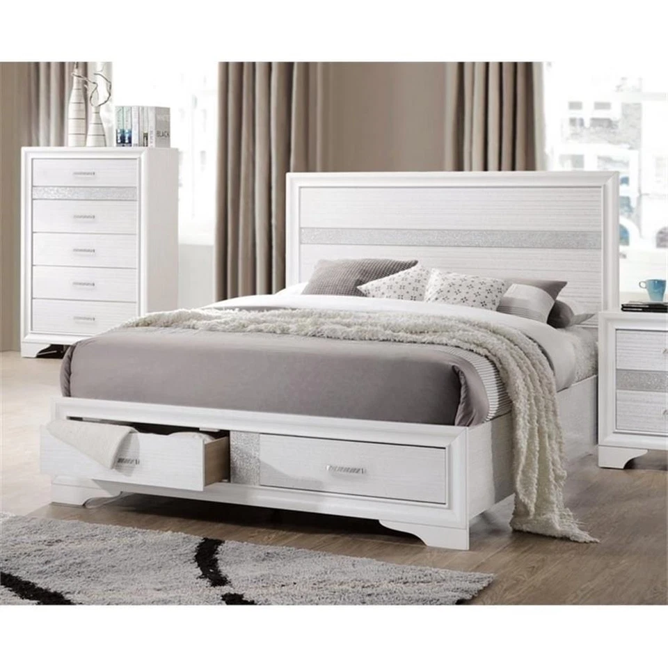 Cama con panel de almacenamiento Bowery Hill California King en blanco Foto 1 de 1
