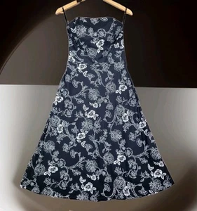 WHITE HOUSE BLACK MARKET Dress Women's 4 Strapless Fit & Flare Midi Floral Flowy - Picture 1 of 9