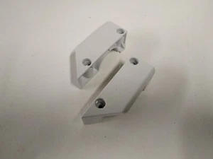 BUCHSE VAC - Modell: VUS34AE2O - 2 x HAUPTBÜRSTENKOPF SCHWENKBARE SICHERUNGSKLEMMEN - Bild 1 von 7