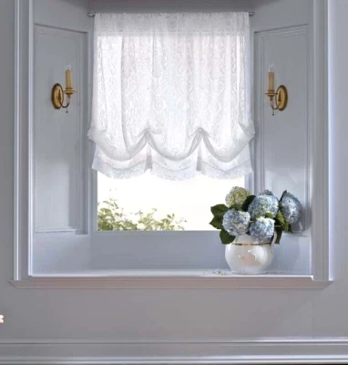 Panel de sombra de globo festoneado blanco floral encaje Simply Shabby Chic 60x63 Foto 1 de 4