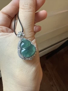 純天然翡翠A貨 老坑冰藍水 葫蘆 Genuine Grade A Jade Jadeite - Picture 1 of 7