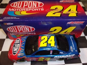 Jeff Gordon #24 DuPont 2001 Monte Carlo Action Maßstab 1:24 NASCAR BW BANK 101119 - Bild 1 von 2