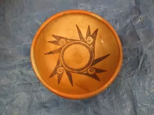 Hopi Pottery: Hopi Bowl, di Corn Woman usato 10X3" usurato, crepato riparato - Foto 1 di 10