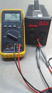Fuente de alimentación de CC regulada Sorensen XTS7-6M9A, 0-7v 0-6amp (PERO LA PANTALLA ESTÁ APAGADA) - Imagen 1 de 12
