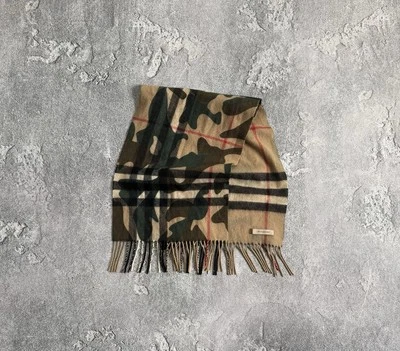 Burberry Nova Bufanda a Cuadros y Camuflaje 🧣 Bufandas Silenciador Lujo  Foto 1 de 4