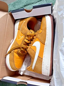 Nike Air Force 1 '07 SE First Use -University Gold Suede  -W8.5, F7 - Picture 1 of 5