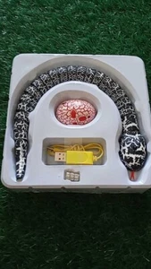 NUOVA INNOVAZIONE 16" IR TELECOMANDO SERPENTE GIOCATTOLO USB RICARICABILE SPEDIZIONE GRATUITA - Foto 1 di 11