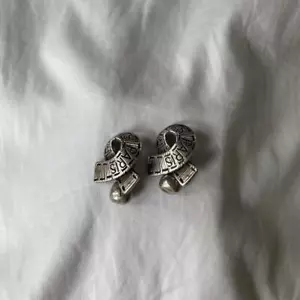 Authentic HERMES Cufflinks Vintage Ribbon - Picture 1 of 3