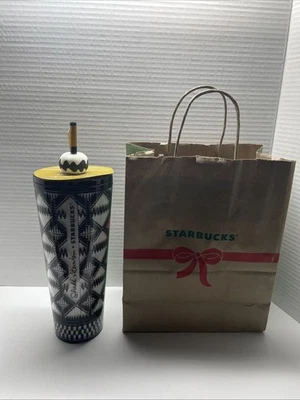 Vaso Starbucks × Shadé Akanbi 2025 Artist Collab 24 oz • Nuevo/sin abrir Foto 1 de 4