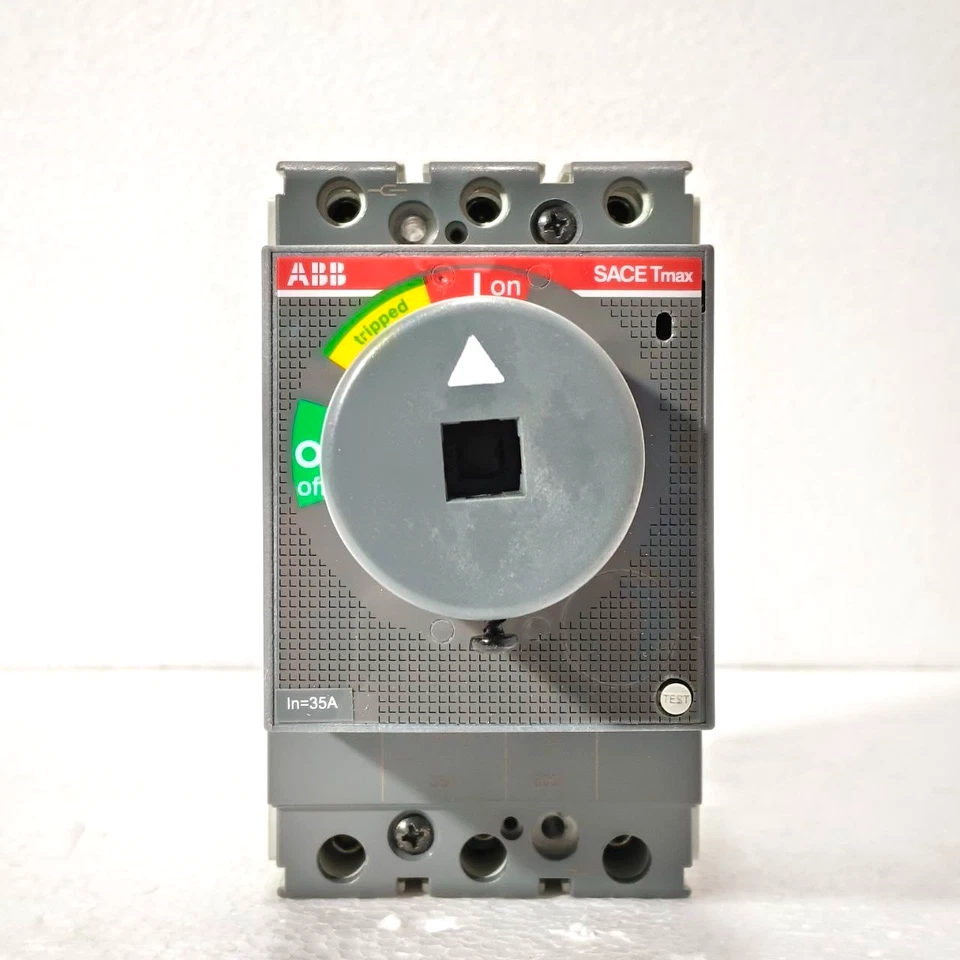 INTERRUPTOR AUTOMÁTICO ABB 35A SACE TMAX XT1H 125 690VAC 500VDC NUEVO Foto 1 de 4