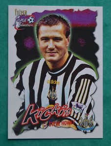 1999 FUTERA - STEVE HOWEY  - NEWCASTLE UNITED  KICKIN No 37