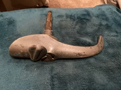 1942 1946 1947 1948 Chevy Pontiac manija de maletero 1125 Foto 1 de 4