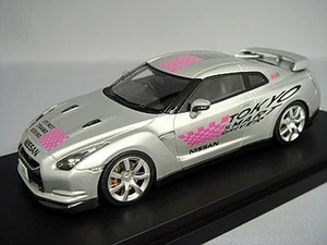 HPI hpi8409 1/43 Nissan GT-R R35 Tokyo Smart Driver Project Resina dal Giappone - Foto 1 di 6