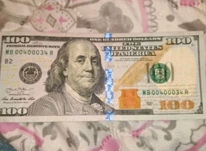 error B2$100 miss print three crosses on back of bill and full house - Picture 1 of 2