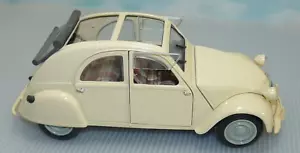 1/18, 1952 Citroen 2CV, ein ausgestelltes Stück, keine Box - Bild 1 von 10