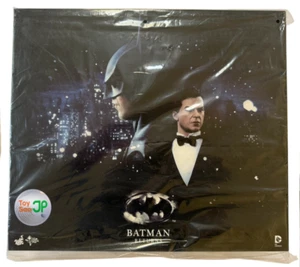 Hot Toys MMS294 1/6 Batman Returns Bruce Wayne *NEU* RAR - Bild 1 von 12