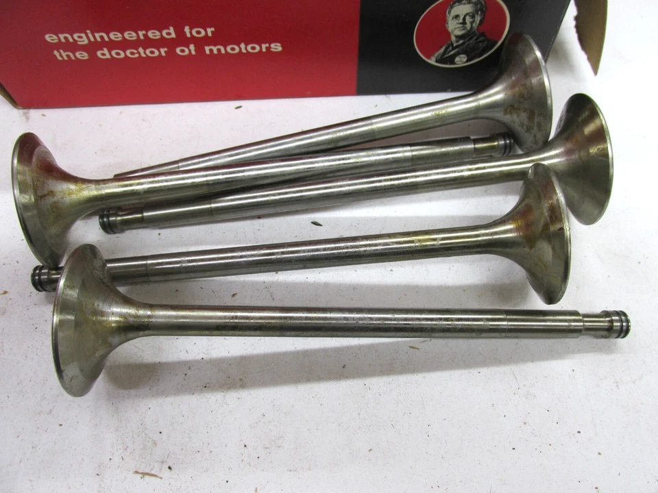 1946 -53 CROSLEY NORS ENGINE VALVE PART# D1070 , VE612 - Изображение 1 из 1