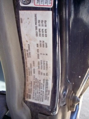 Brazo de control inferior inferior delantero izquierdo usado se adapta a: Isuzu I-290 2007 4x2 2,9 L Fr Foto 1 de 4