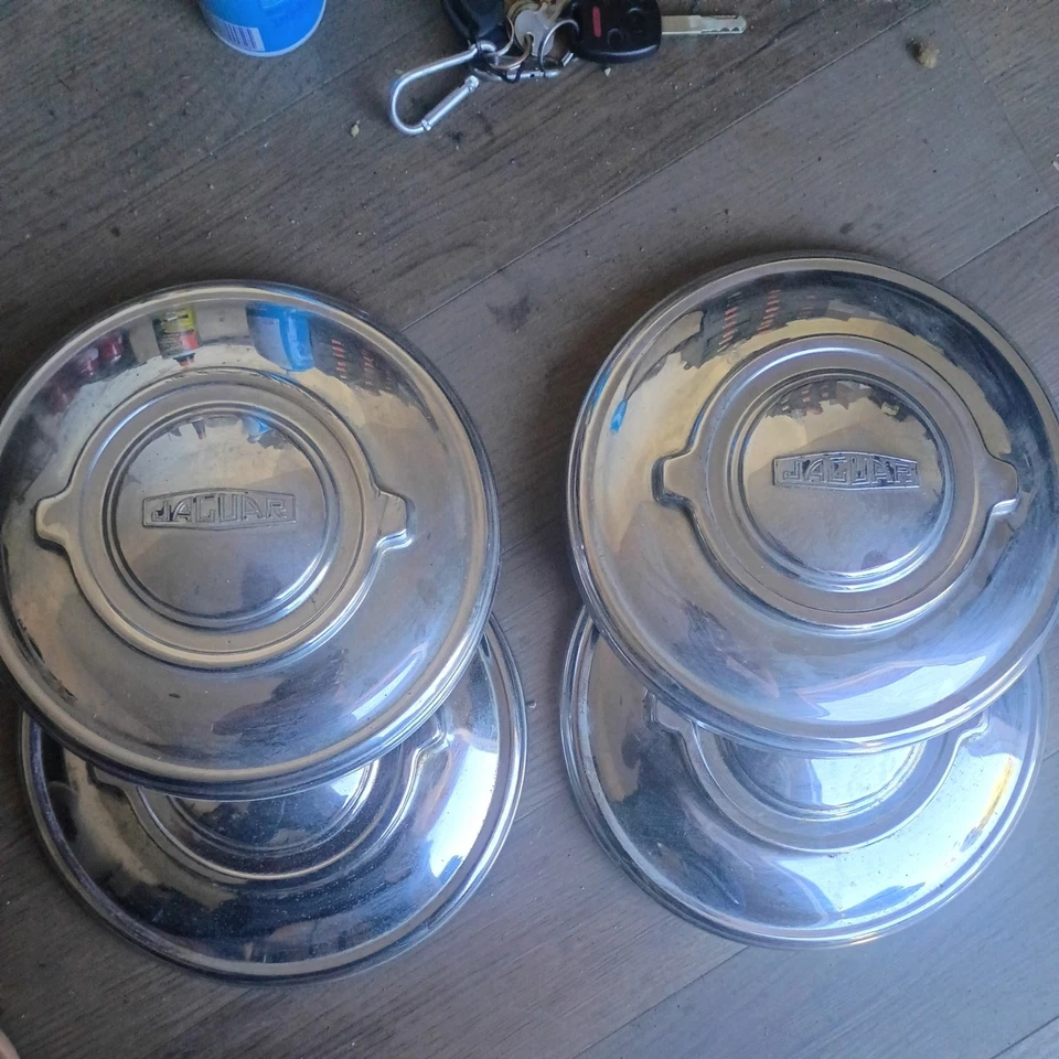 Juego completo de tapacubos centrales de rueda originales Jaguar OEM MK1/MK2/MK5/MK7/MK9 raro 4 Foto 1 de 3