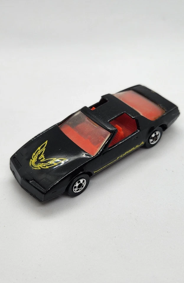 Pontiac Firebird Formula 1982 Hot Wheels transmisión automática negro - Malasia Foto 1 de 4
