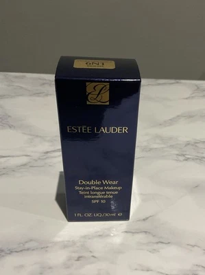 Estee Lauder Double Wear Stay-in-Place Makeup SPF10 in 6N1 Mocha 30ml RRP £39 - Image 1 of 3