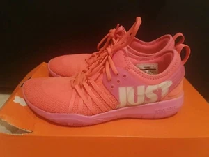 Nike Trainers Womens size 7.5 - Picture 1 of 4